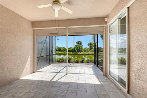Villa ou maison à vendre à Sarasota, Floride: 2 chambres, 146.04 m2 № 2212209 - photo 14
