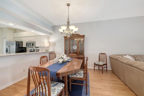 Villa ou maison à vendre à Sarasota, Floride: 2 chambres, 146.04 m2 № 2212209 - photo 9