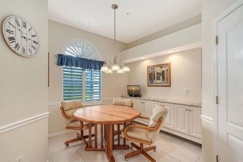 Villa ou maison à vendre à Sarasota, Floride: 2 chambres, 146.04 m2 № 2212209 - photo 8