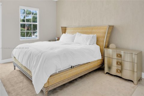 Touwnhouse à vendre à North Miami Beach, Floride: 4 chambres, 196.49 m2 № 1839127 - photo 13