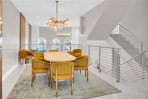 Touwnhouse à vendre à North Miami Beach, Floride: 4 chambres, 196.49 m2 № 1839127 - photo 12