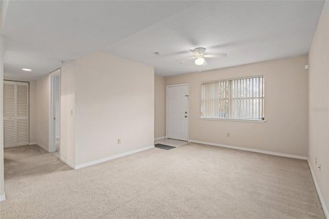 Condominio en venta en Gainesville, Florida, 2 dormitorios, 82.5 m2 № 1581270 - foto 4