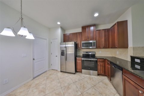 Townhouse in Brandon, Florida 3 bedrooms, 142.7 sq.m. № 1598440 - photo 4