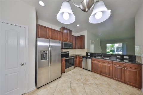 Townhouse in Brandon, Florida 3 bedrooms, 142.7 sq.m. № 1598440 - photo 7