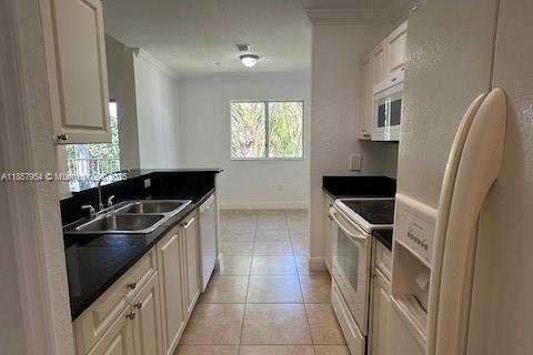 Купить кондоминиум в Катлер-Бей, Флорида 3 спальни, 113.15м2, № 2013302 - фото 10