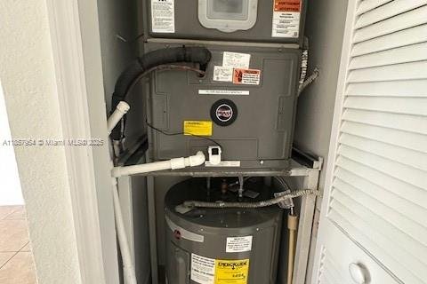 Купить кондоминиум в Катлер-Бей, Флорида 3 спальни, 113.15м2, № 2013302 - фото 22