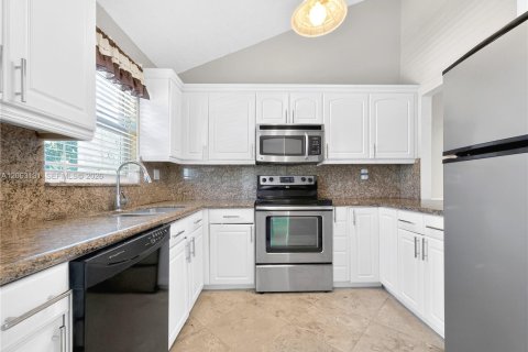 Adosado en venta en Oakland Park, Florida, 2 dormitorios, 143.07 m2 № 2265294 - foto 6