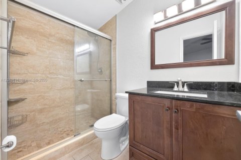 Adosado en venta en Oakland Park, Florida, 2 dormitorios, 143.07 m2 № 2265294 - foto 15