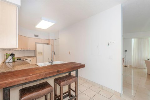 Condominio en alquiler en Aventura, Florida, 2 dormitorios, 154.22 m2 № 1977732 - foto 8