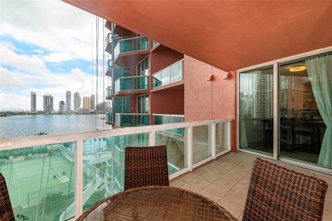 Condominio en alquiler en Aventura, Florida, 2 dormitorios, 154.22 m2 № 1977732 - foto 27