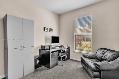 Casa en venta en Hollywood, Florida, 3 dormitorios, 161.84 m2 № 1692279 - foto 22