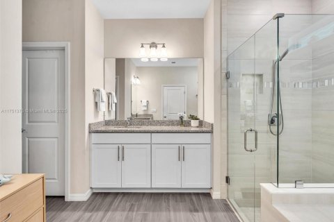 Casa en venta en Hollywood, Florida, 3 dormitorios, 161.84 m2 № 1692279 - foto 19