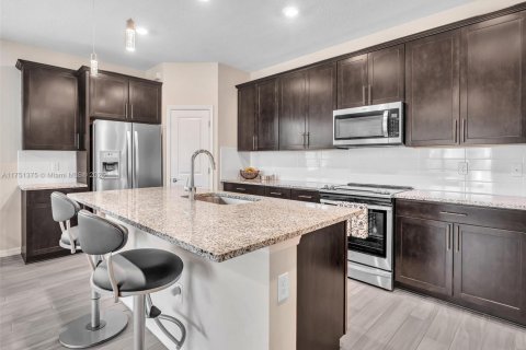 Casa en venta en Hollywood, Florida, 3 dormitorios, 161.84 m2 № 1692279 - foto 6