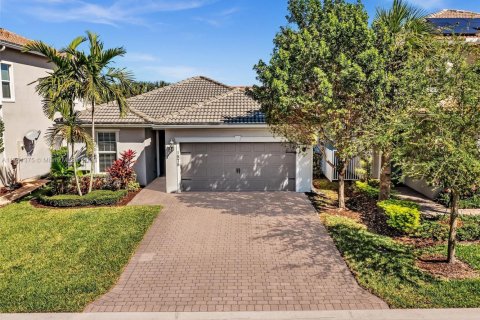 Casa en venta en Hollywood, Florida, 3 dormitorios, 161.84 m2 № 1692279 - foto 1