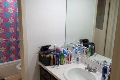 Copropriété à louer à Miami, Floride: 1 chambre, 67.35 m2 № 2071314 - photo 3
