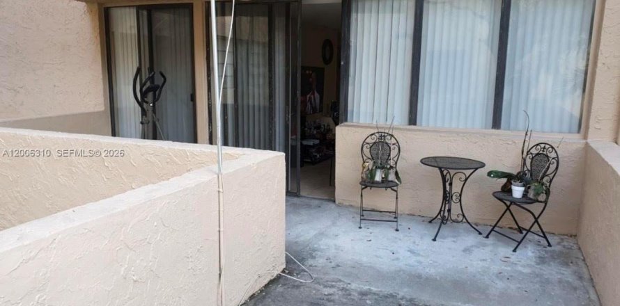 Condo à Miami, Floride, 1 chambre № 2071314
