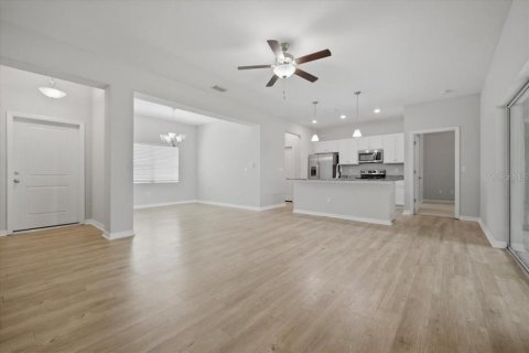 Villa ou maison à vendre à North Port, Floride: 3 chambres, 144.65 m2 № 2209476 - photo 4