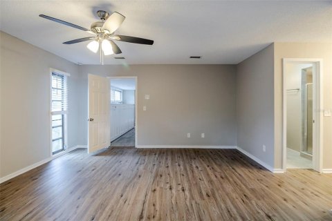 Townhouse in Longwood, Florida 4 bedrooms, 238.11 sq.m. № 1757035 - photo 19
