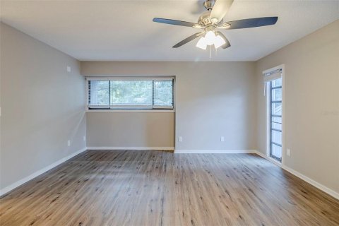 Townhouse in Longwood, Florida 4 bedrooms, 238.11 sq.m. № 1757035 - photo 18