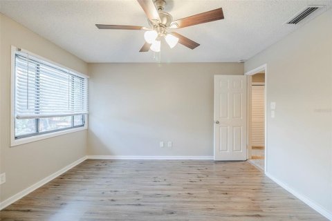 Townhouse in Longwood, Florida 4 bedrooms, 238.11 sq.m. № 1757035 - photo 23