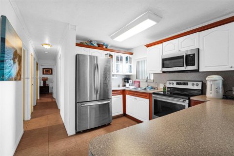 Casa en venta en Fort Lauderdale, Florida, 4 dormitorios, 107.95 m2 № 1967082 - foto 12