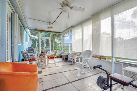 Casa en venta en Fort Lauderdale, Florida, 4 dormitorios, 107.95 m2 № 1967082 - foto 30