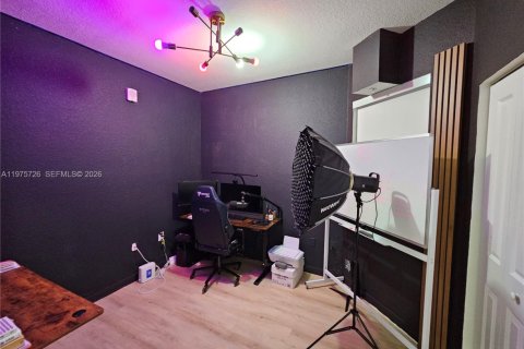 Copropriété à louer à Miami, Floride: 3 chambres, 128.58 m2 № 2038312 - photo 22