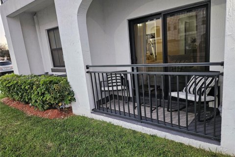 Copropriété à louer à Miami, Floride: 3 chambres, 128.58 m2 № 2038312 - photo 27