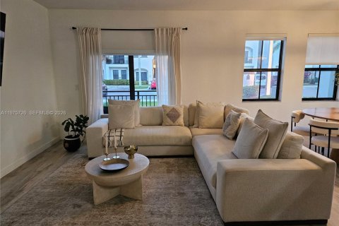 Copropriété à louer à Miami, Floride: 3 chambres, 128.58 m2 № 2038312 - photo 2