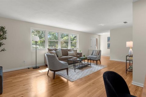 Casa en venta en Gainesville, Florida, 4 dormitorios, 233.74 m2 № 2235512 - foto 15