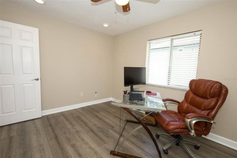 House in Altamonte Springs, Florida 4 bedrooms, 165.37 sq.m. № 1873682 - photo 21