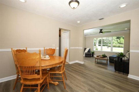 House in Altamonte Springs, Florida 4 bedrooms, 165.37 sq.m. № 1873682 - photo 5