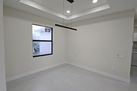 Casa en alquiler en Port Charlotte, Florida, 4 dormitorios, 155.52 m2 № 1918750 - foto 6