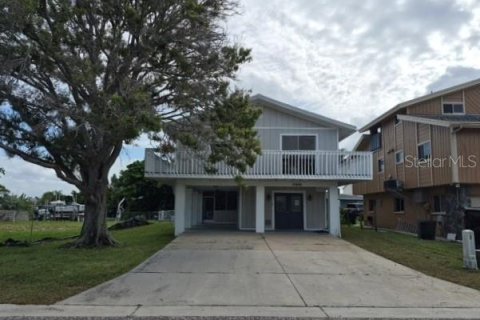 Casa en Saint Petersburg, Florida 3 dormitorios, 158.31 m2 № 2369061