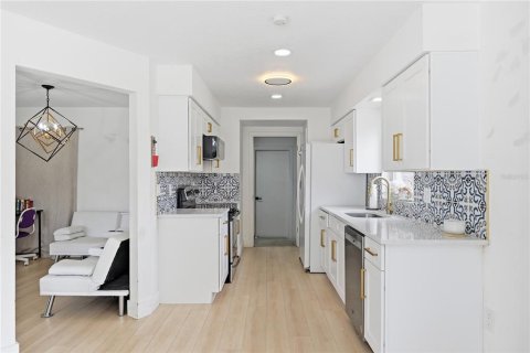 Casa en venta en Orlando, Florida, 3 dormitorios, 147.81 m2 № 2287285 - foto 16