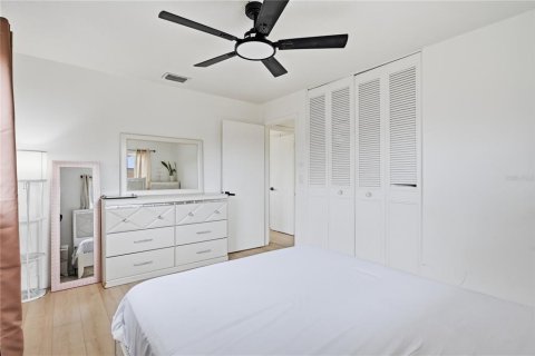 Casa en venta en Orlando, Florida, 3 dormitorios, 147.81 m2 № 2287285 - foto 20