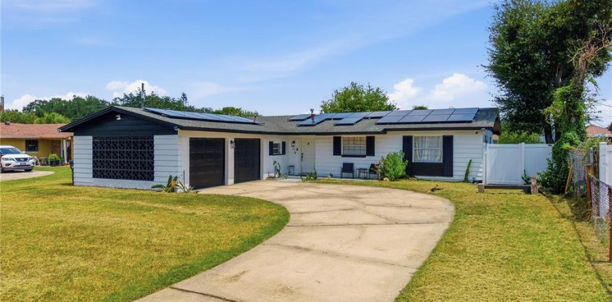 Casa en Orlando, Florida 3 dormitorios, 147.81 m2 № 2287285
