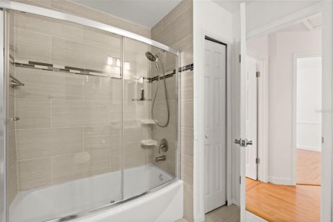 Dúplex en venta en Orlando, Florida, 3 dormitorios, 150.87 m2 № 2298436 - foto 29