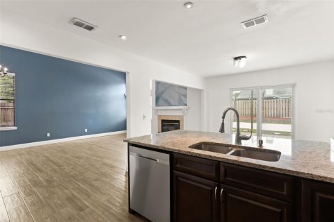 Dúplex en venta en Orlando, Florida, 3 dormitorios, 150.87 m2 № 2298436 - foto 15