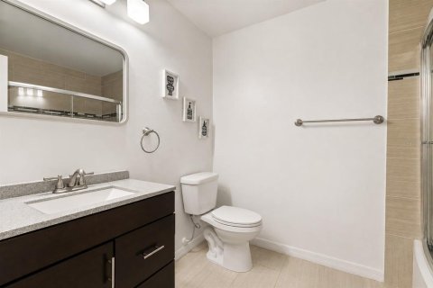 Dúplex en venta en Orlando, Florida, 3 dormitorios, 150.87 m2 № 2298436 - foto 28
