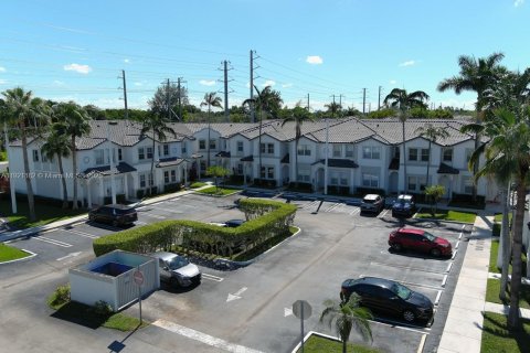 Condominio en venta en Doral, Florida, 4 dormitorios, 146.79 m2 № 1975269 - foto 14