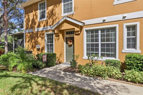 Townhouse in Tampa, Florida 3 bedrooms, 164.99 sq.m. № 2420632 - photo 3