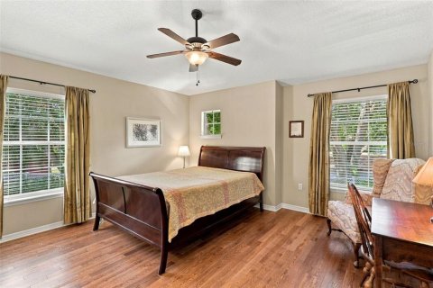 Townhouse in Tampa, Florida 3 bedrooms, 164.99 sq.m. № 2420632 - photo 16