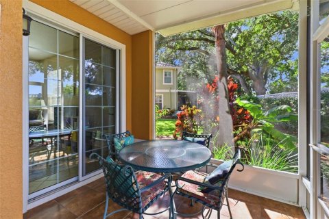 Townhouse in Tampa, Florida 3 bedrooms, 164.99 sq.m. № 2420632 - photo 29