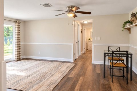 Villa ou maison à louer à Hudson, Floride: 2 chambres, 141.12 m2 № 2437288 - photo 4