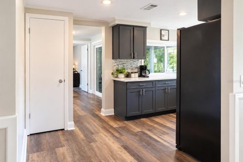 Villa ou maison à louer à Hudson, Floride: 2 chambres, 141.12 m2 № 2437288 - photo 7
