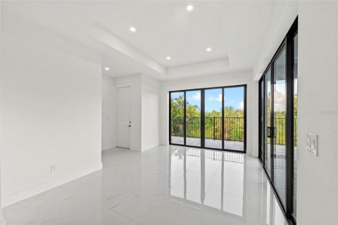 Casa en venta en Punta Gorda, Florida, 3 dormitorios, 242.1 m2 № 1858434 - foto 21