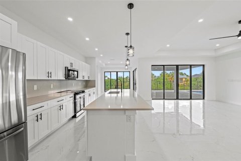Casa en venta en Punta Gorda, Florida, 3 dormitorios, 242.1 m2 № 1858434 - foto 7