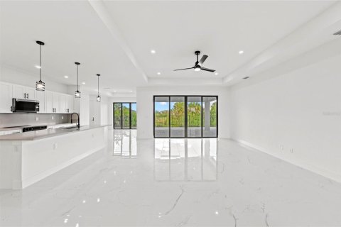 Casa en venta en Punta Gorda, Florida, 3 dormitorios, 242.1 m2 № 1858434 - foto 23