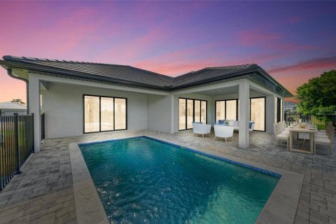 Casa en venta en Punta Gorda, Florida, 3 dormitorios, 242.1 m2 № 1858434 - foto 5